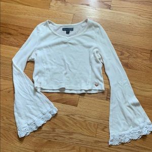 kendall & kylie bell sleeve top!